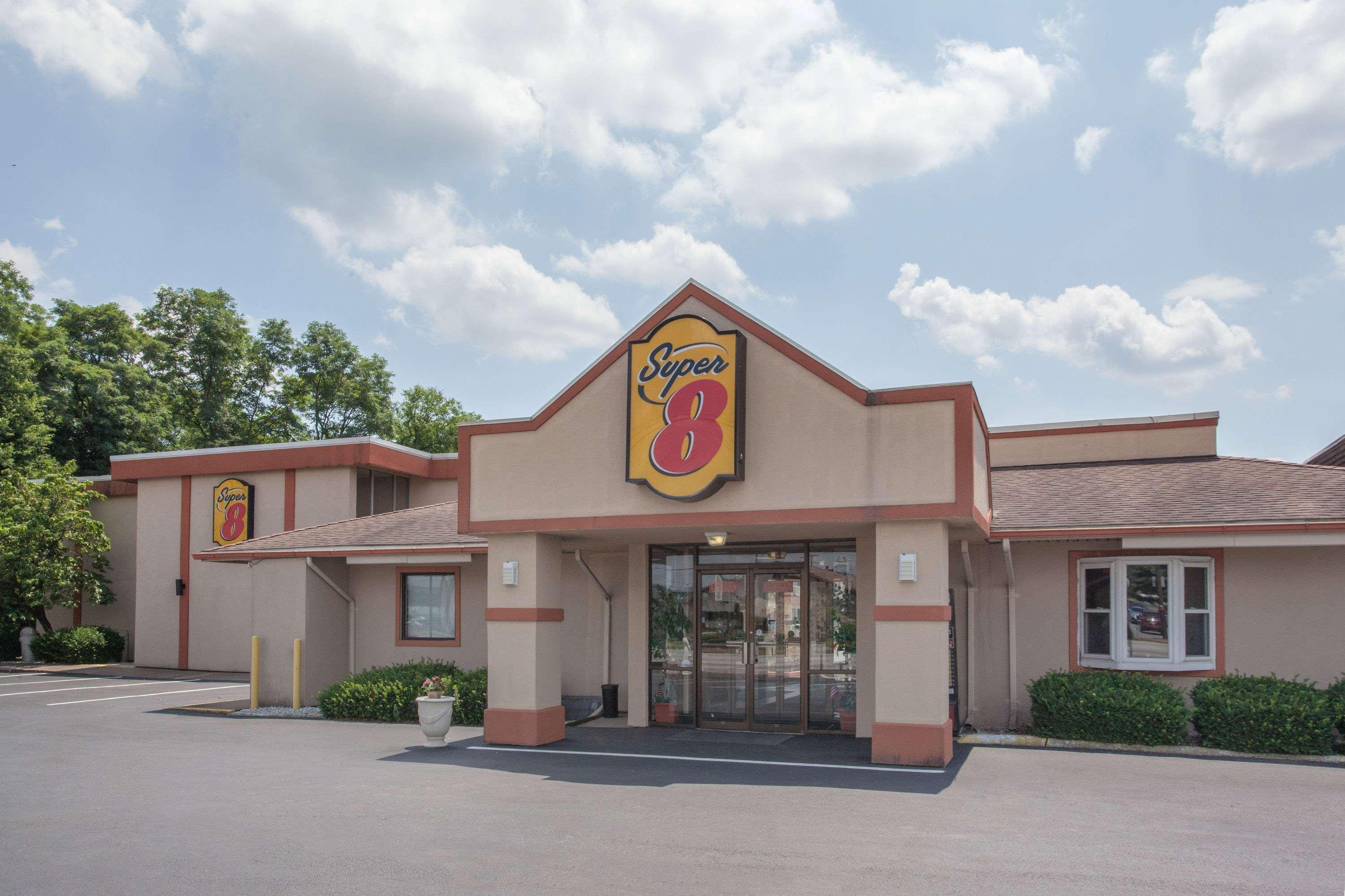 Super 8 By Wyndham Carlisle North Motel Ngoại thất bức ảnh